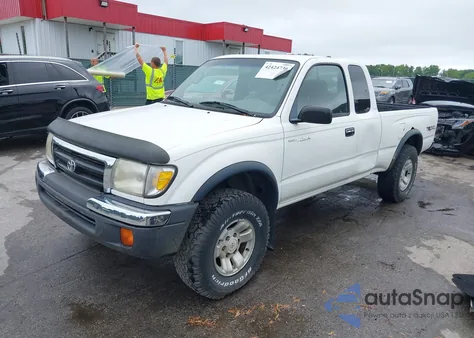 1999 Toyota Tacoma z USA, uszkodzony, nr VIN 4TAWN72N2XZ503270